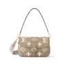 1 Diane M46583