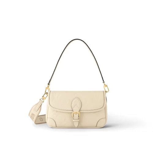 10 Diane M46388