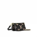 10 Multi Pochette Accessoires M45777