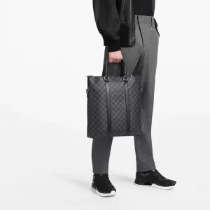 Anton Tote N40000