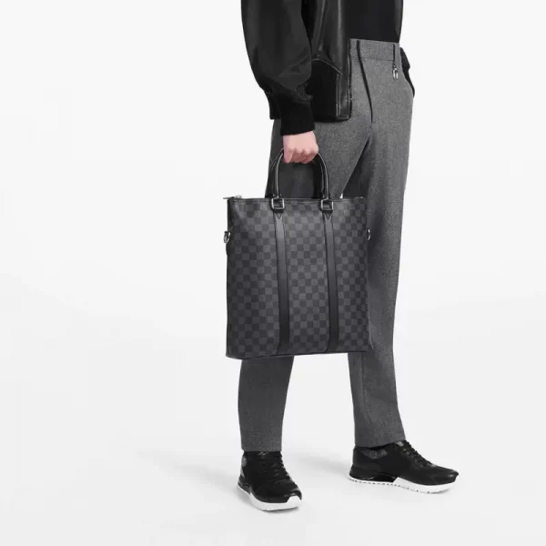 Anton Tote N40000
