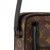 3 Christopher Wearable Wallet M69404