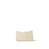4 asy Pouch On Strap M81066