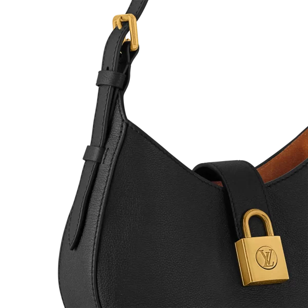 4 Low Key Shoulder Bag M24611
