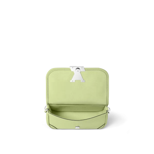 4 Buci M22960