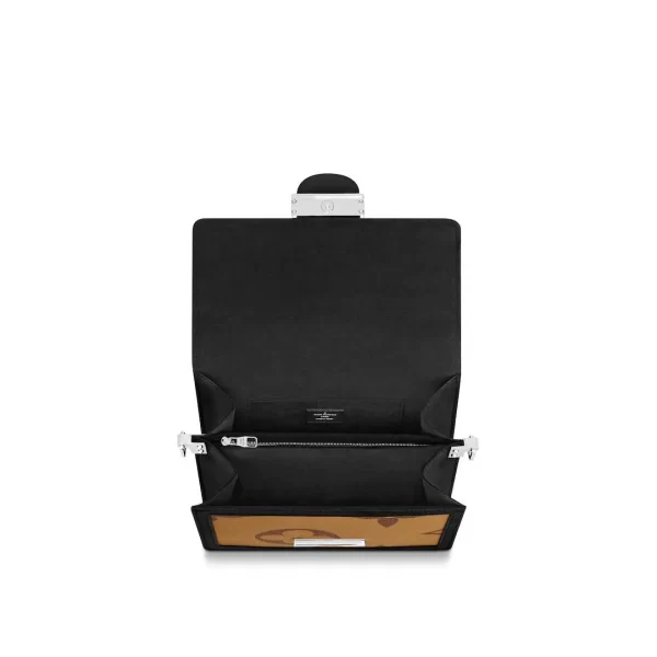 5 Dauphine MM M44599