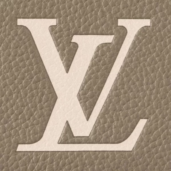 6 Cléa Wallet M82370