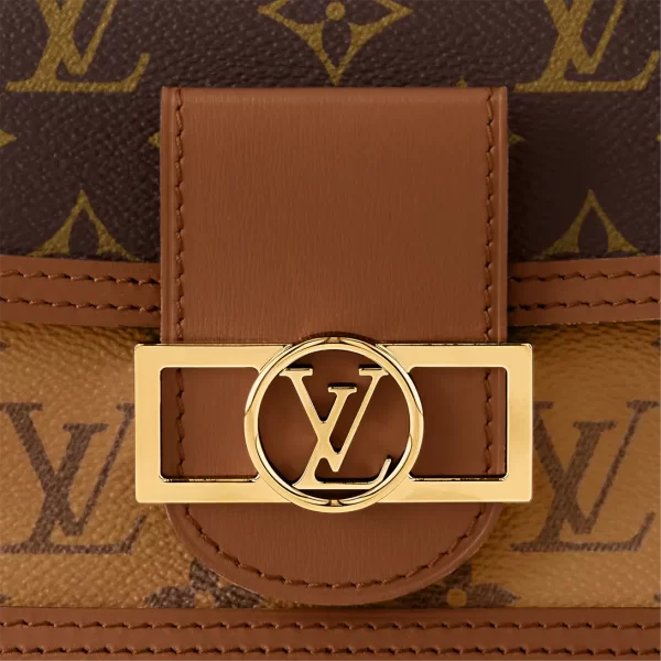 7 Dauphine Chain Wallet M68746