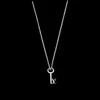 7 KEY PENDANT M00678