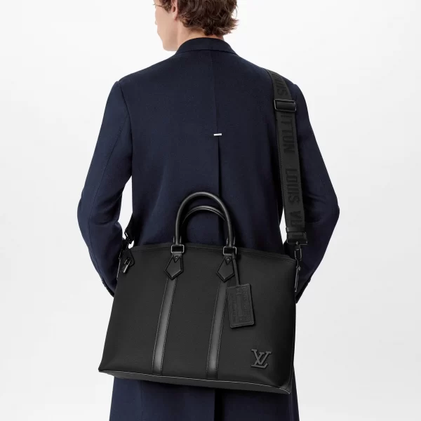 7 Lock It Tote Bag M59158