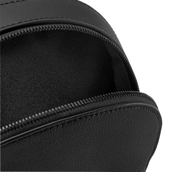 15 Pilot Slingbag