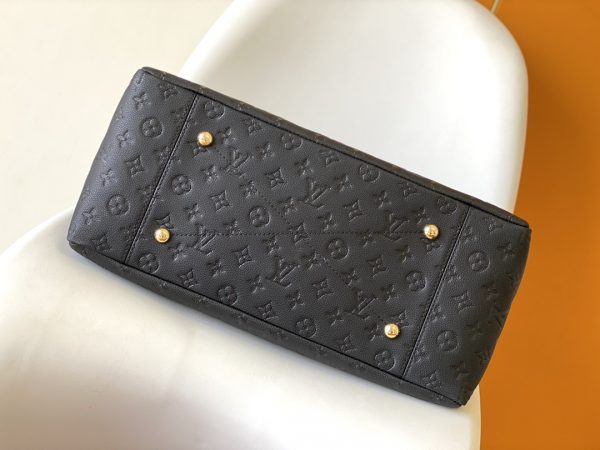 1750238432672 M41066