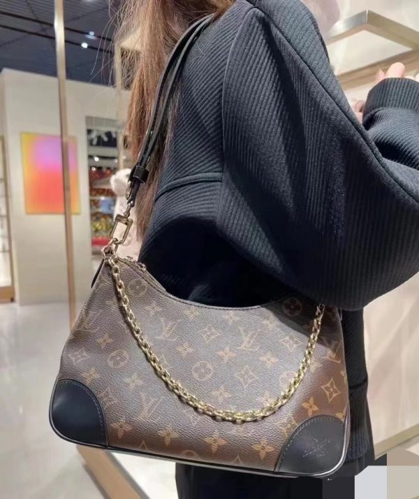 1752053627042 M45831