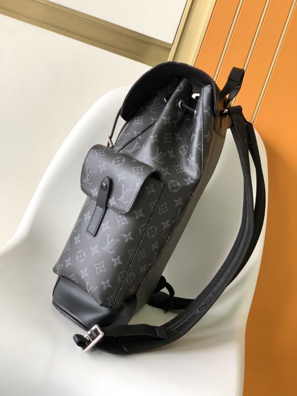 1752054572542 M43735