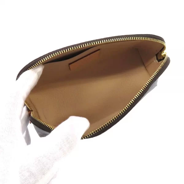 3 Pouch M47515